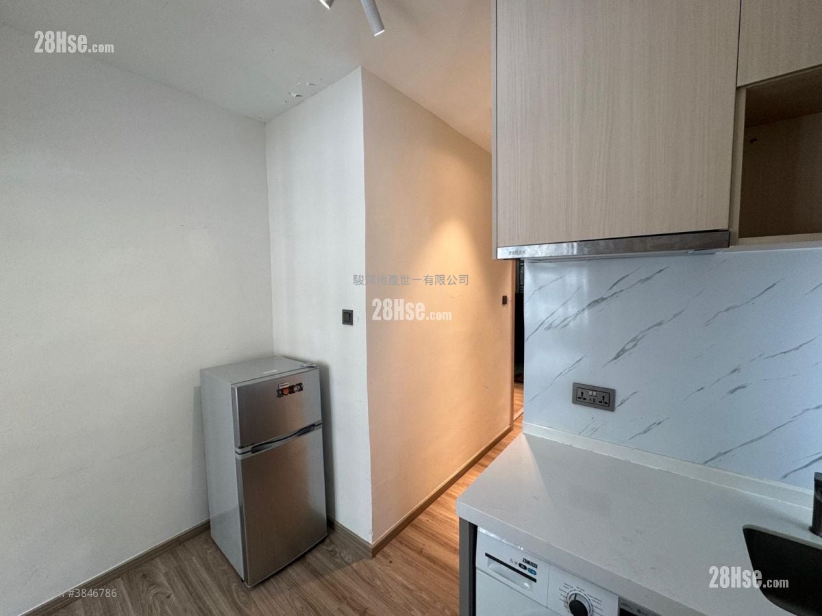 Pearl City Mansion Rental 2 Bedrooms , 1 Bathroom 250 ft²