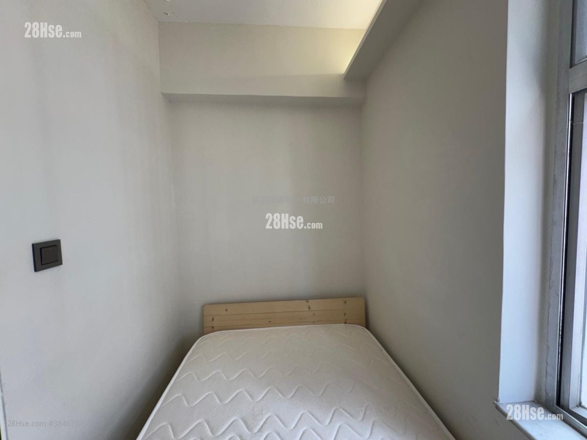 Pearl City Mansion Rental 2 Bedrooms , 1 Bathroom 250 ft²