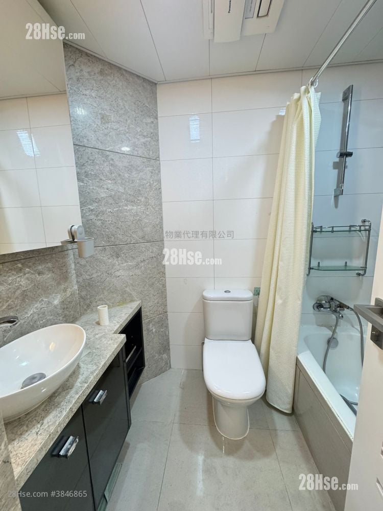 City Point Rental 3 Bedrooms , 2 Bathrooms 664 ft²