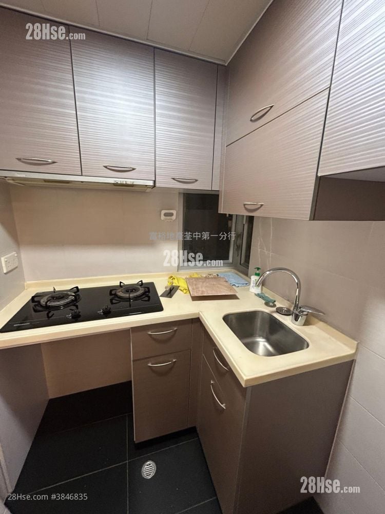Kam Fung Garden Sell 1 Bathroom 340 ft²