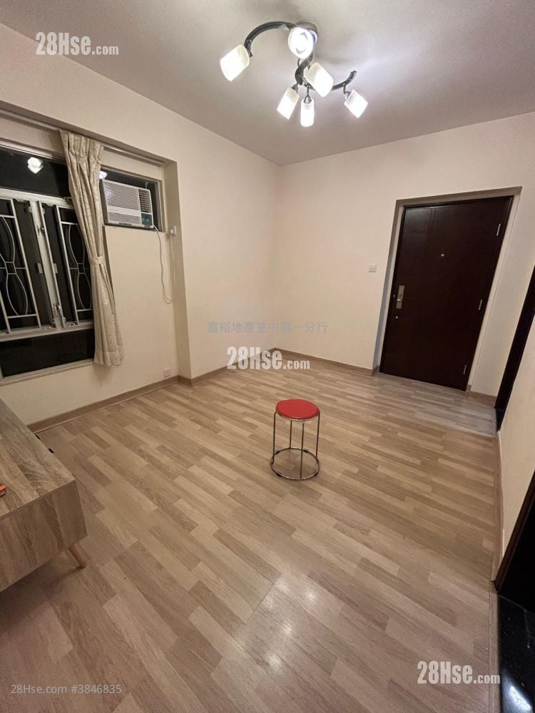 Kam Fung Garden Sell 1 Bathroom 340 ft²