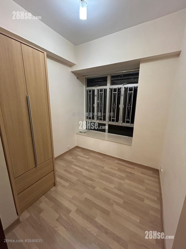 Kam Fung Garden Sell 1 Bathroom 340 ft²