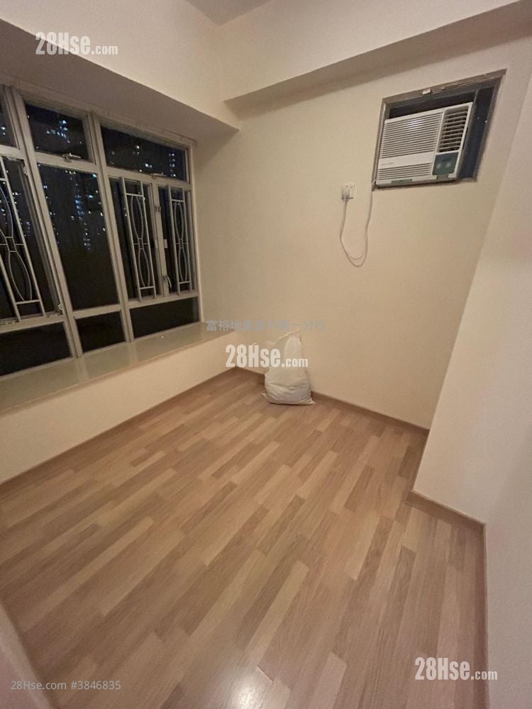 Kam Fung Garden Sell 1 Bathroom 340 ft²