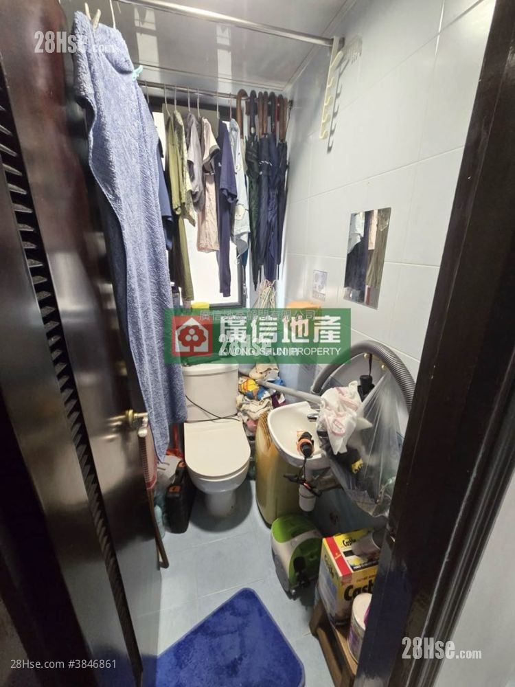 駿發花園 售盤 3 房 , 2 浴室 606 平方呎