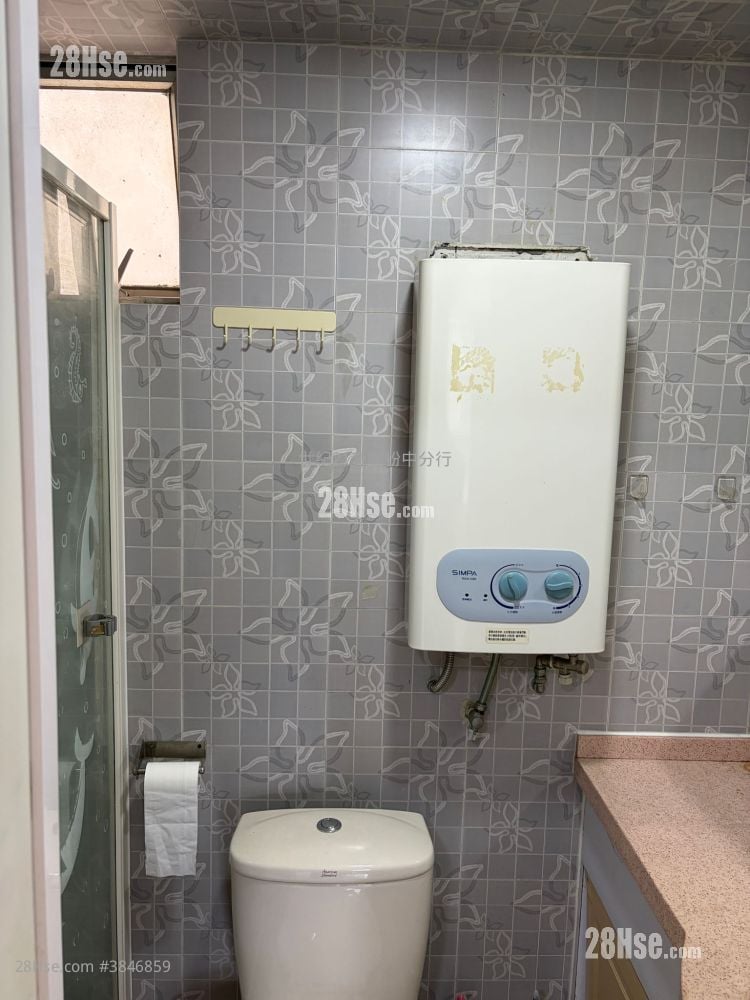 Fanling Centre Rental 2 Bedrooms , 1 Bathroom 365 ft²