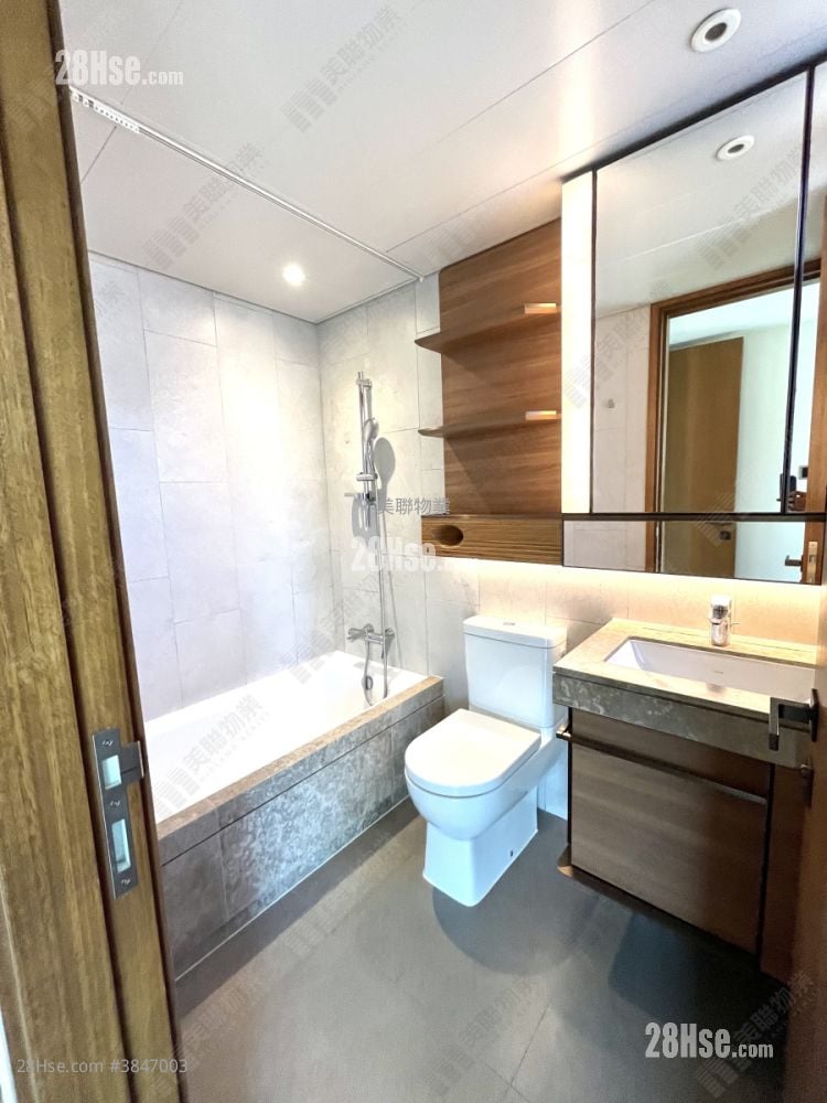 Park Hillcrest Rental 666 ft²