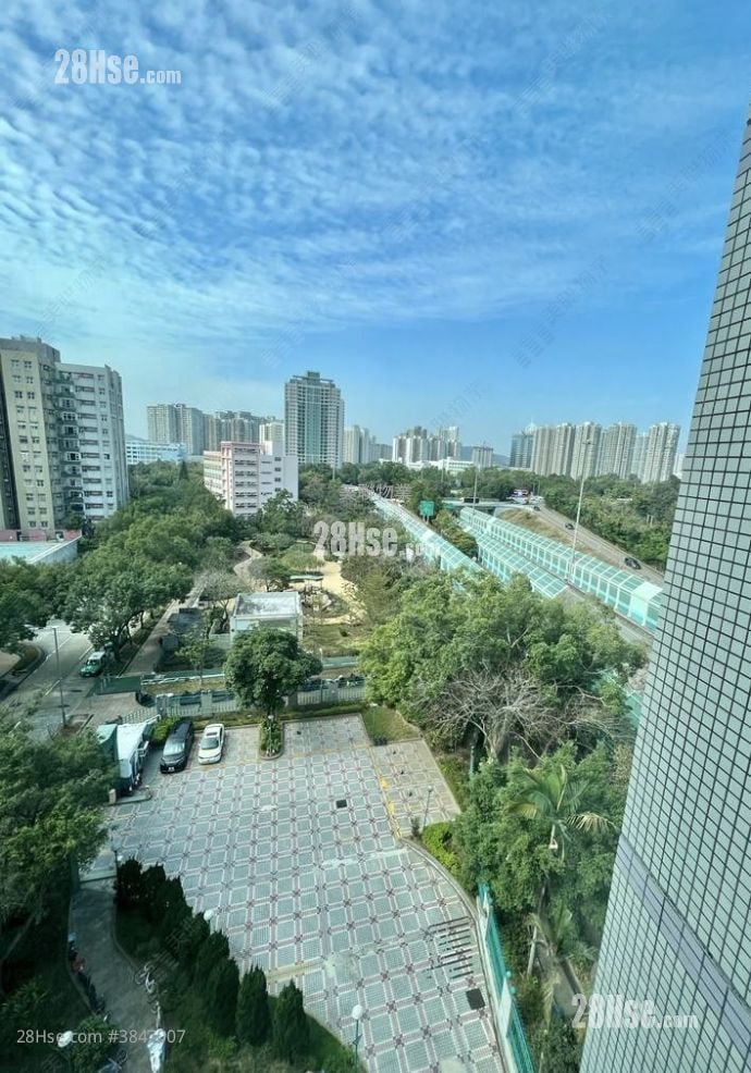 蔚翠花园 售盘 3 房 829 平方尺
