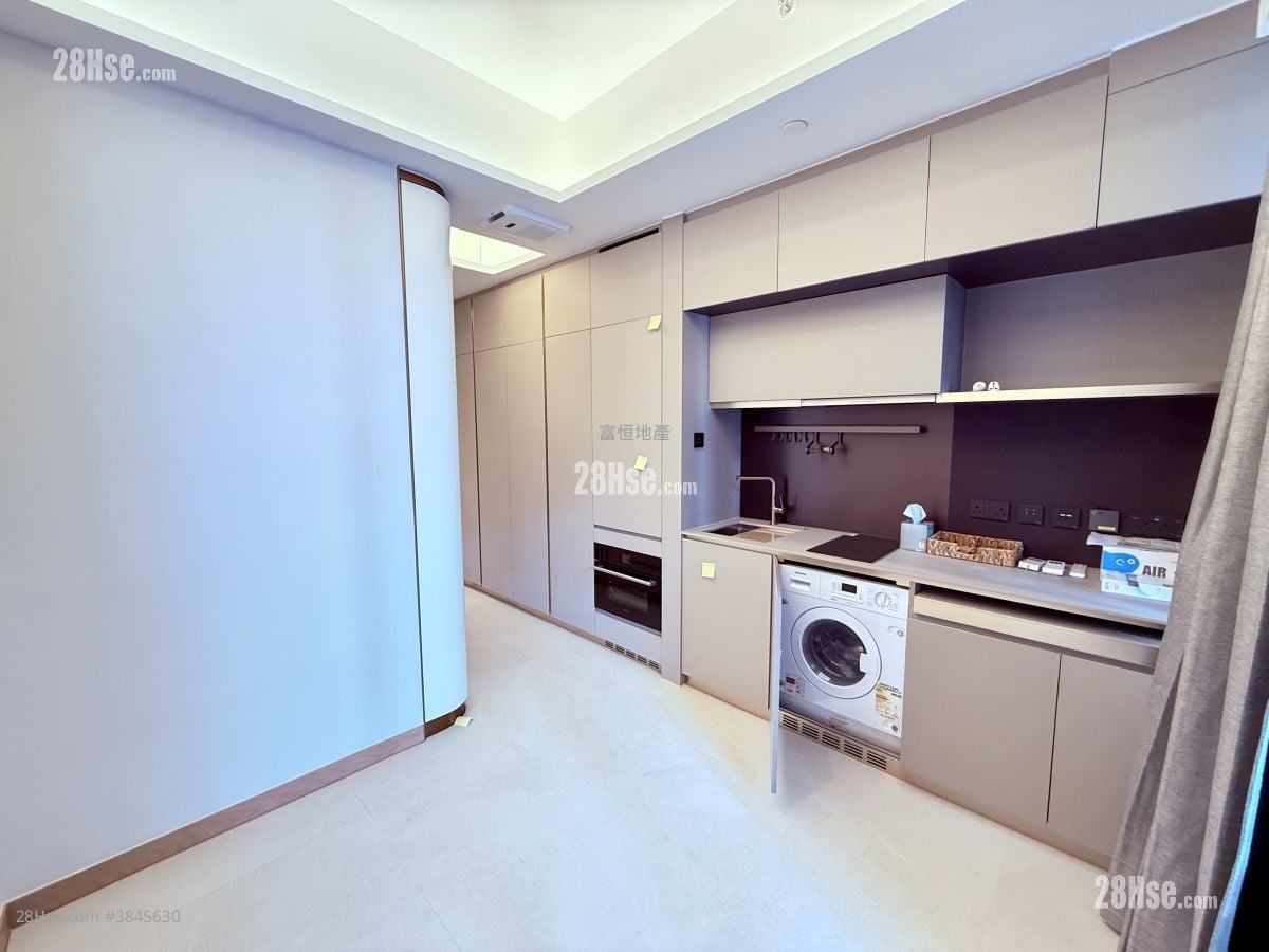 Baker Circle Euston Rental Studio , 1 Bathroom 222 ft²