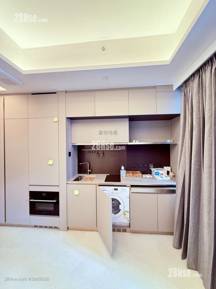 Baker Circle Euston Rental Studio , 1 Bathroom 222 ft²