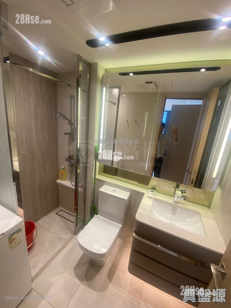 K. Summit Sell 1 Bedroom , 1 Bathroom 331 ft²