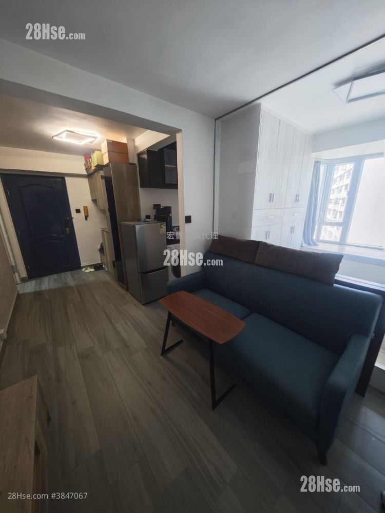 Smithfield Terrace Sell 1 Bedroom , 1 Bathroom 262 ft²