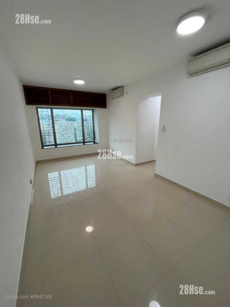 Sorrento Rental 748 ft²