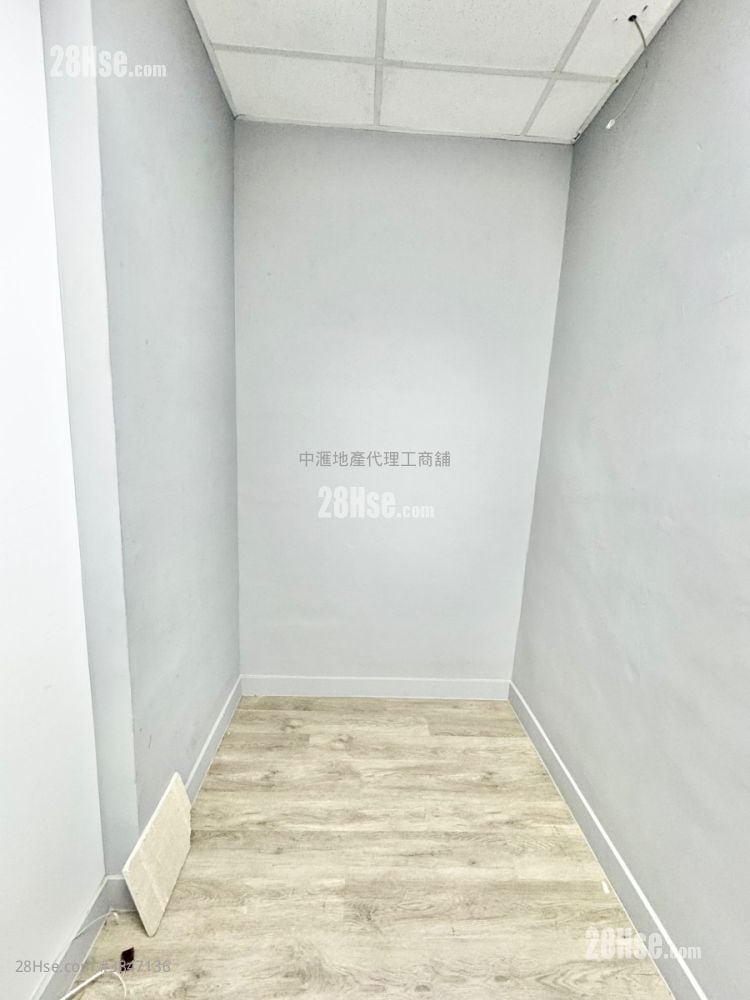 半島大廈 租盤