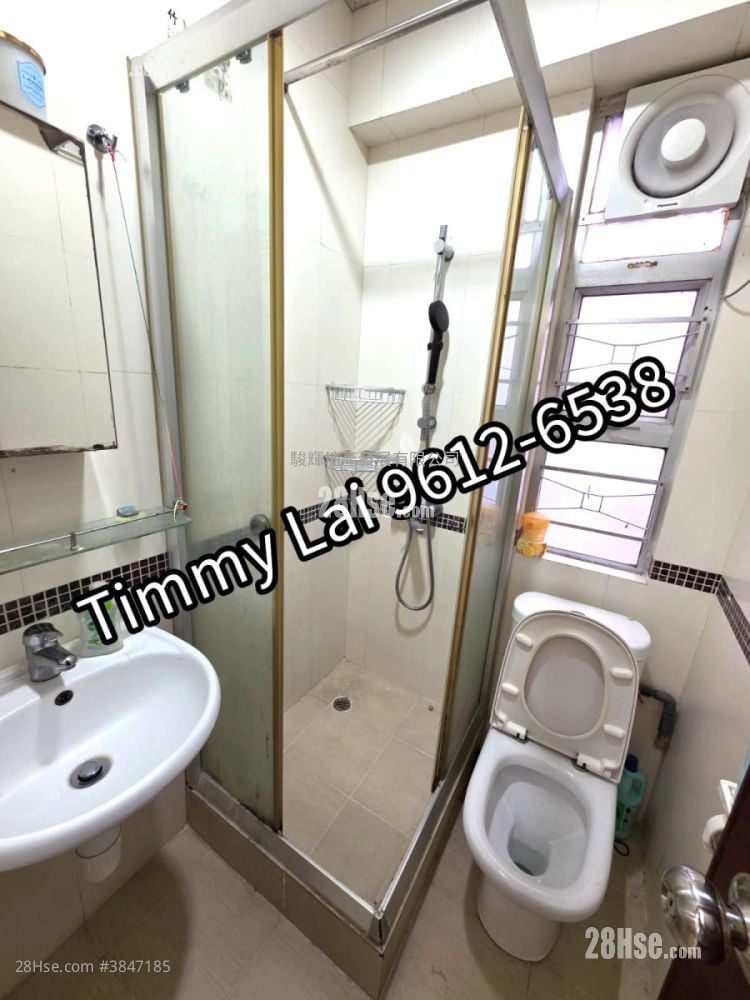 Wah Sun Building Rental 2 Bedrooms , 1 Bathroom 302 ft²