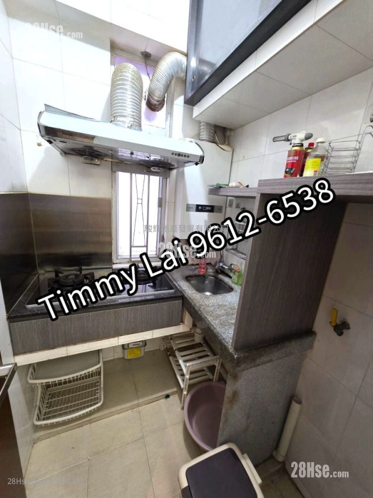 Wah Sun Building Rental 2 Bedrooms , 1 Bathroom 302 ft²