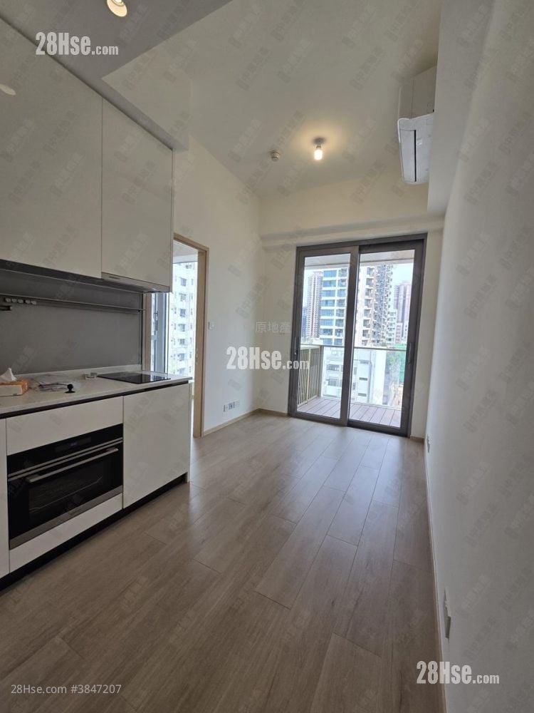 Nexus Grand Sell 1 Bedroom 293 ft²