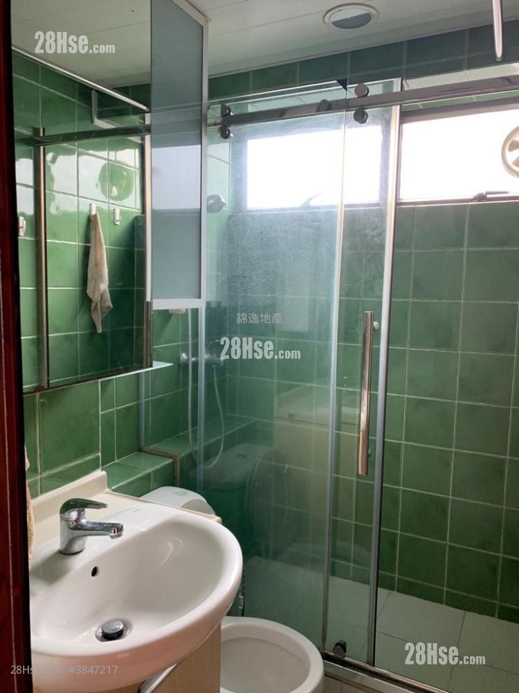 Tsui Yiu Court Sell 2 Bedrooms , 1 Bathroom 482 ft²
