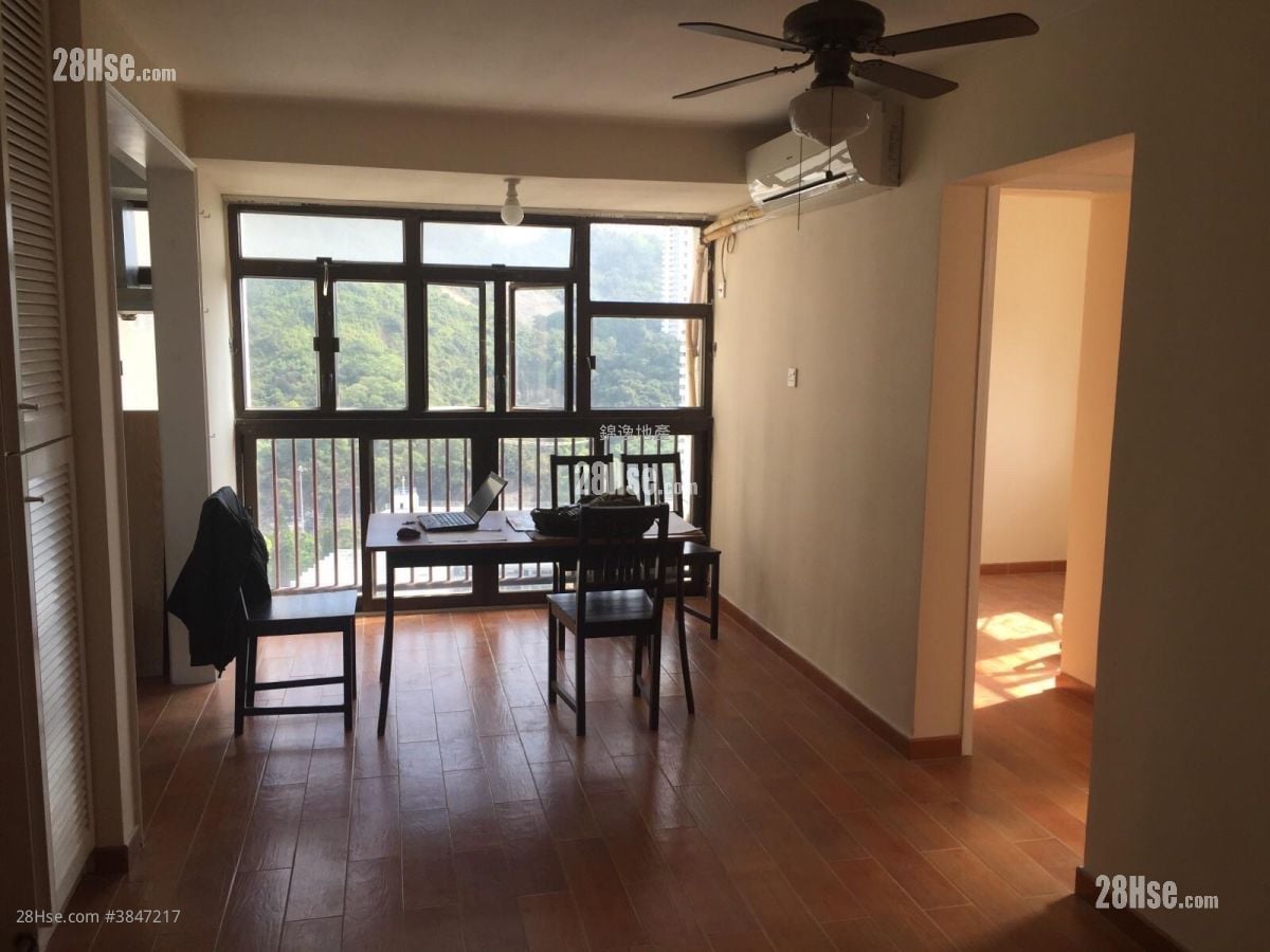 Tsui Yiu Court Sell 2 Bedrooms , 1 Bathroom 482 ft²