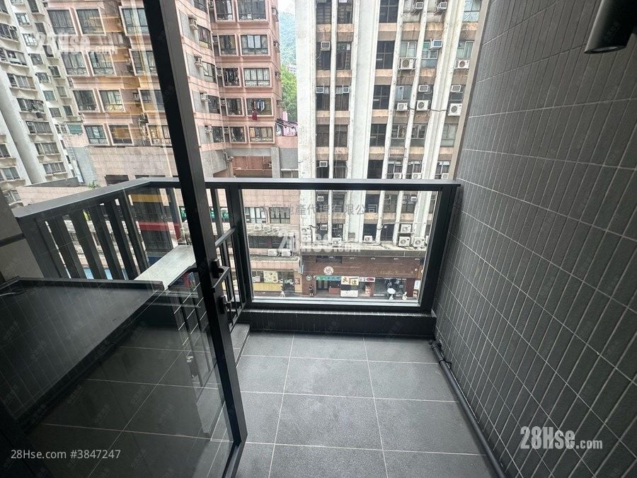Soyo Square Sell Studio , 1 Bathroom 177 ft²
