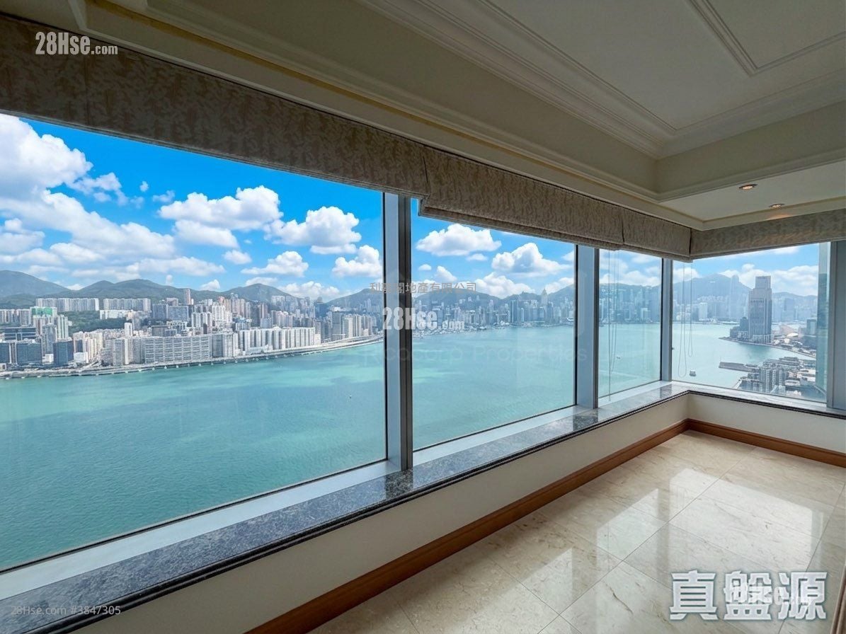 Harbourfront Landmark Sell 4 Bedrooms , 3 Bathrooms 1,963 ft²