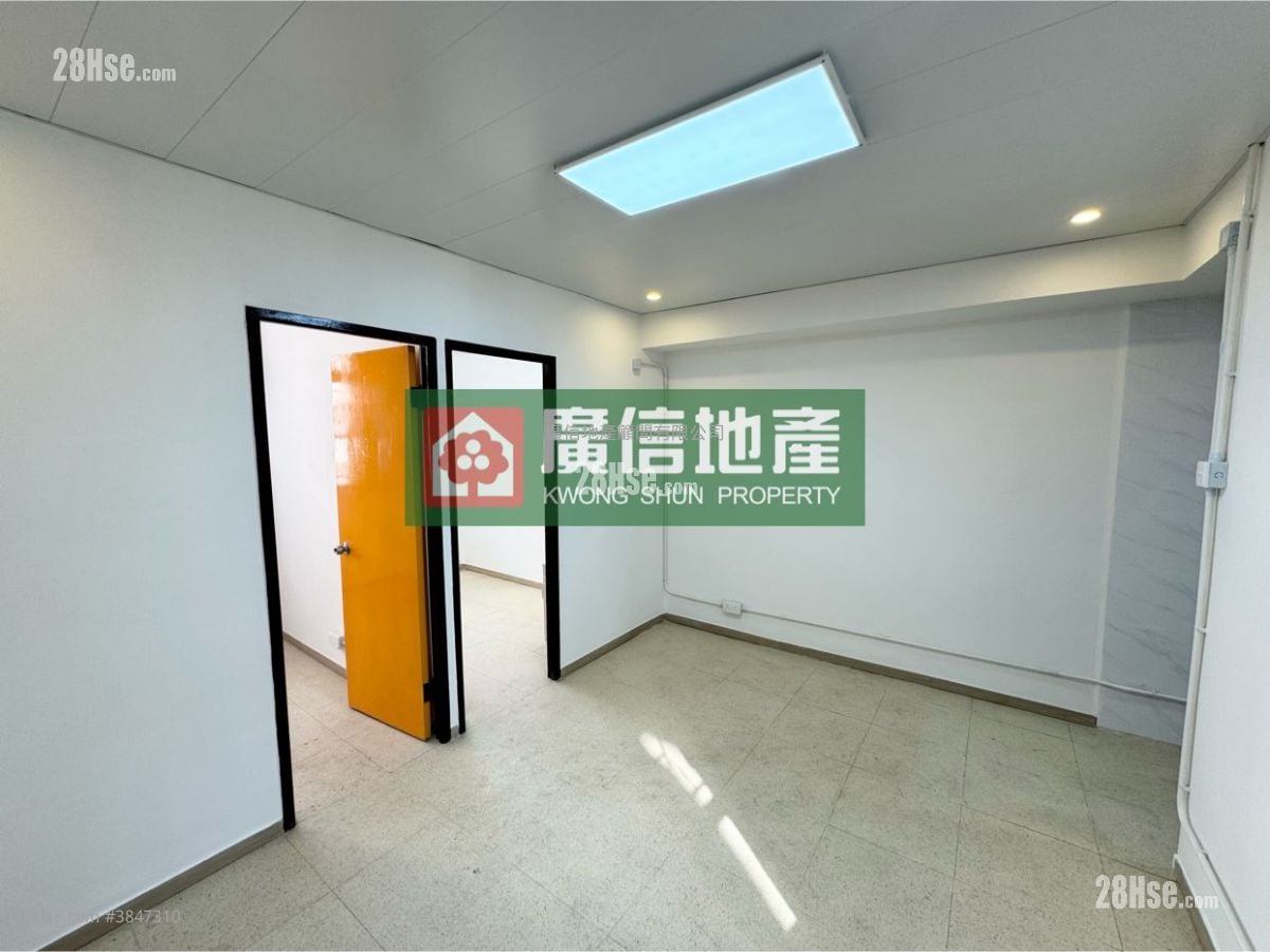 Apartment Rental 2 Bedrooms , 1 Bathroom 390 ft²