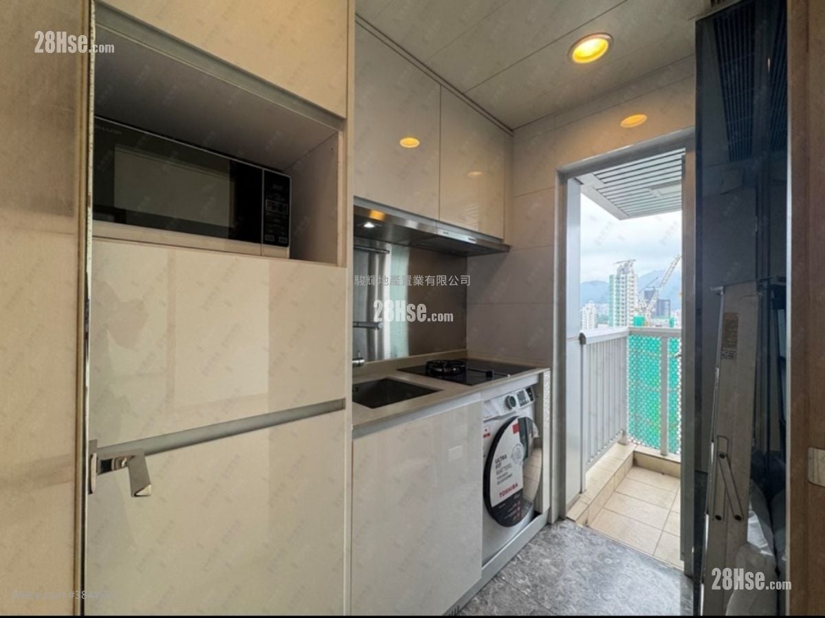 Topside Residence Rental 2 Bedrooms , 1 Bathroom 382 ft²