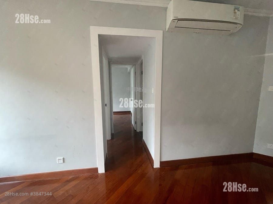 Summit Terrace Sell 2 Bedrooms , 1 Bathroom 424 ft²