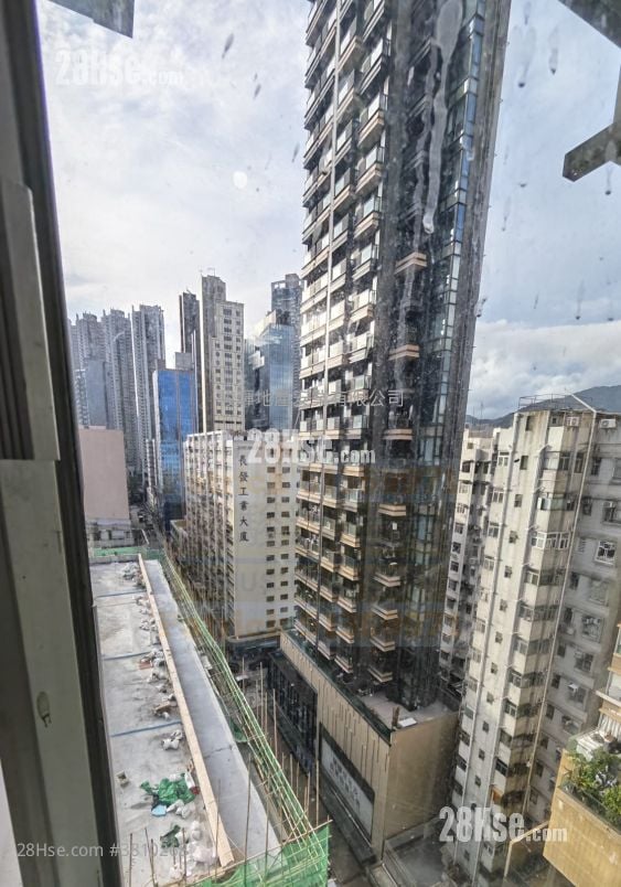 丽华大厦 售盘 2 房 , 1 浴室 270 平方尺