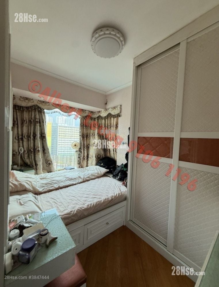 The Riverpark Sell 3 Bedrooms , 2 Bathrooms 725 ft²