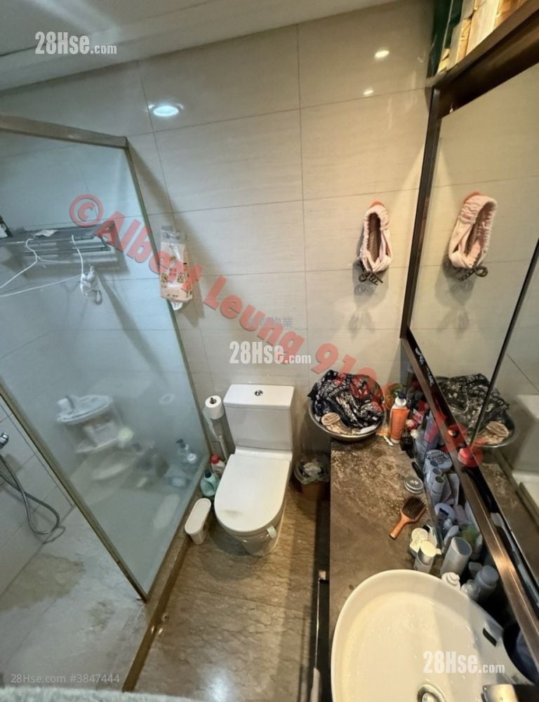 The Riverpark Sell 3 Bedrooms , 2 Bathrooms 725 ft²