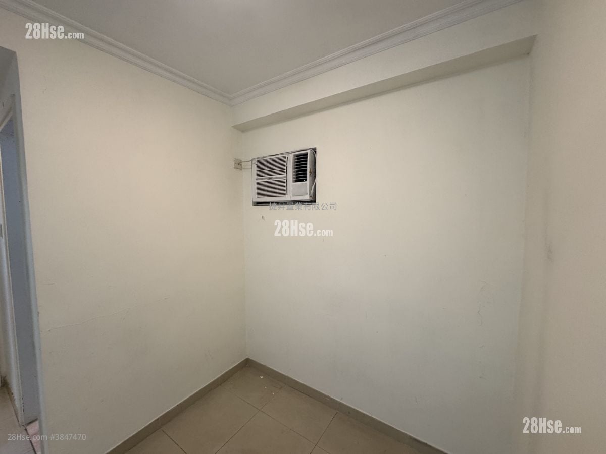 Bailey Garden Sell 2 Bedrooms , 1 Bathroom 379 ft²