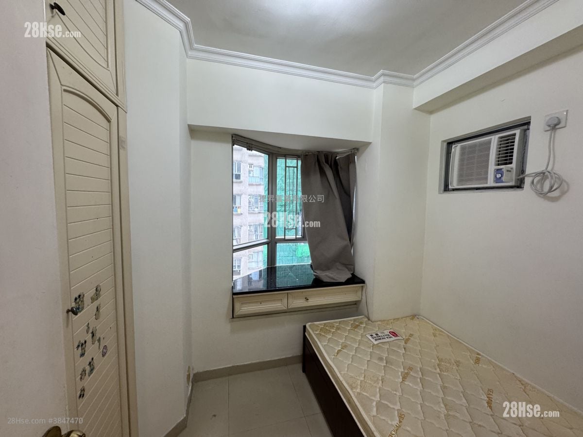 Bailey Garden Sell 2 Bedrooms , 1 Bathroom 379 ft²