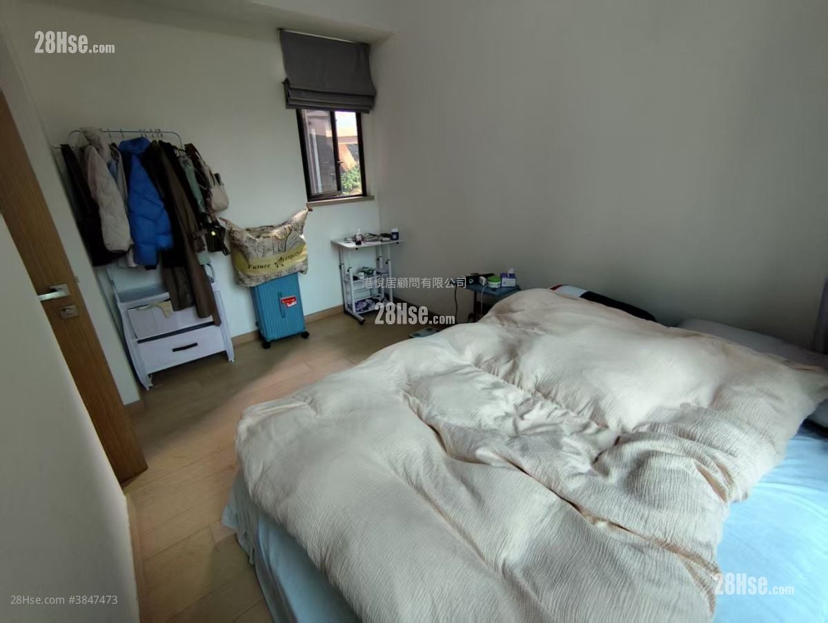 The Bloomsway Rental 2 Bedrooms 590 ft²