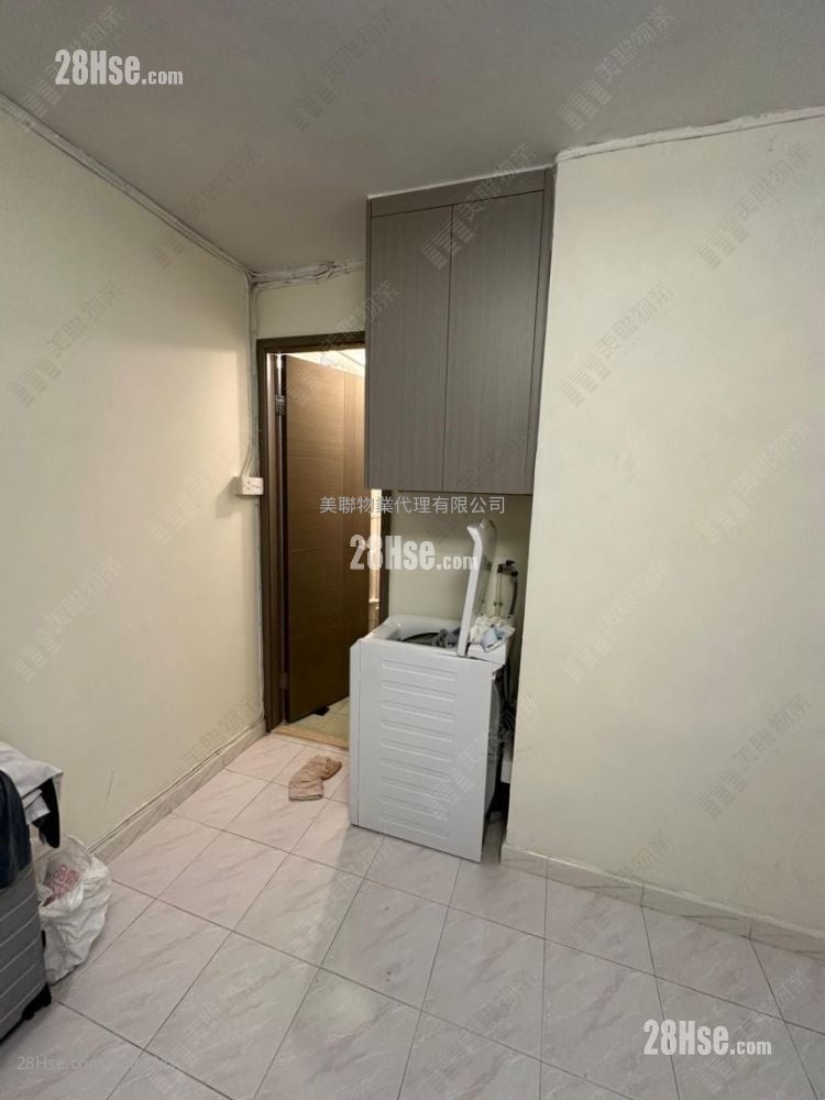 One Innovale Sell 1 Bedroom 285 ft²