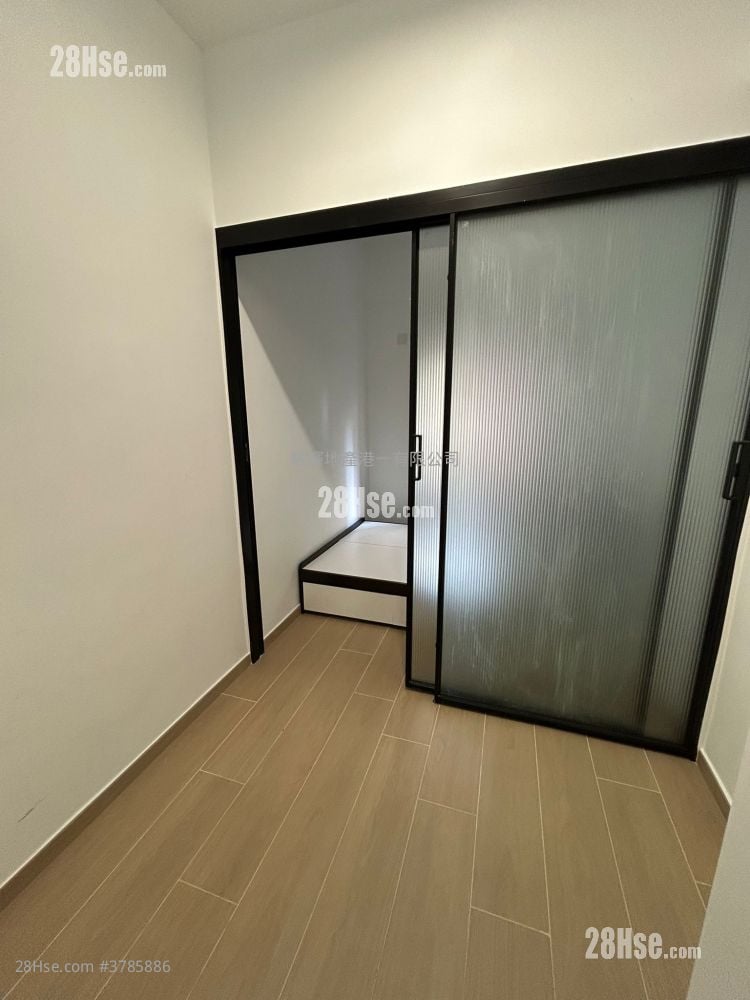Universal Mansion Rental 1 Bedroom , 1 Bathroom 200 ft²