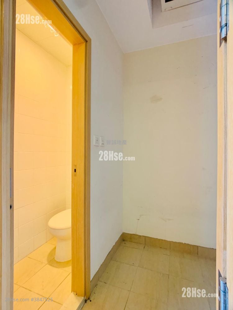 Avignon Sell 5+ Bedrooms , 5+ Bathrooms 1,903 ft²