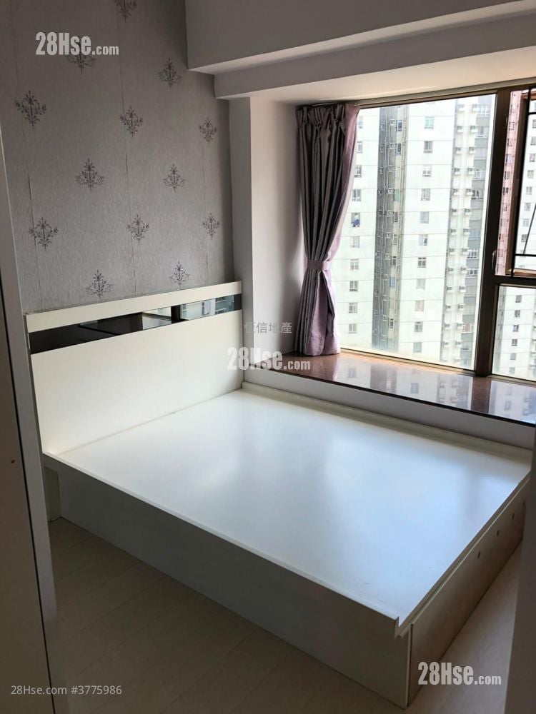 Serenade Cove Sell 3 Bedrooms , 2 Bathrooms 608 ft²