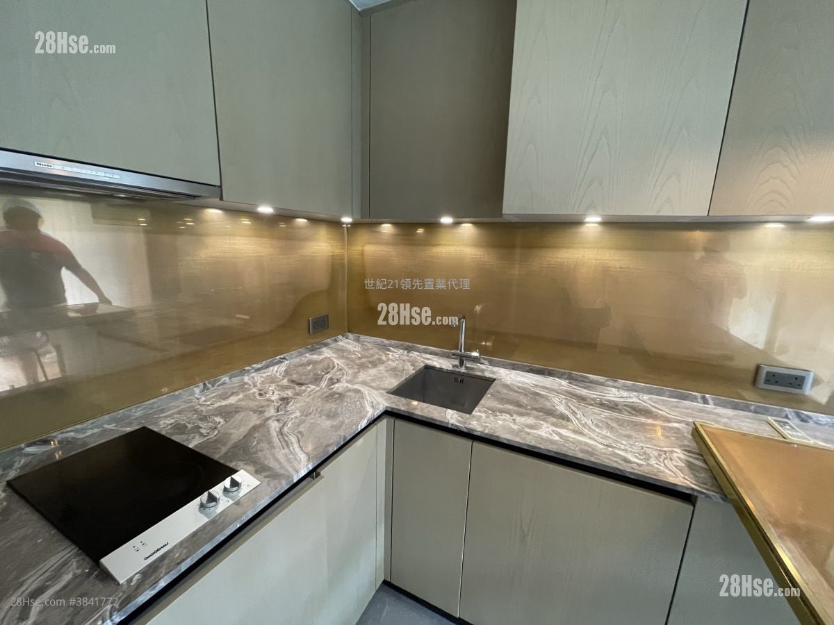 Homantin Hillside Sell 1 Bedroom , 1 Bathroom 369 ft²