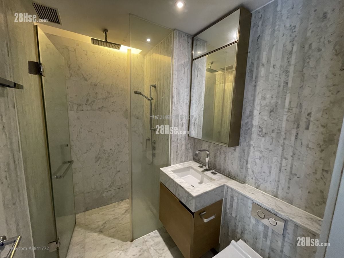 Homantin Hillside Sell 1 Bedroom , 1 Bathroom 369 ft²