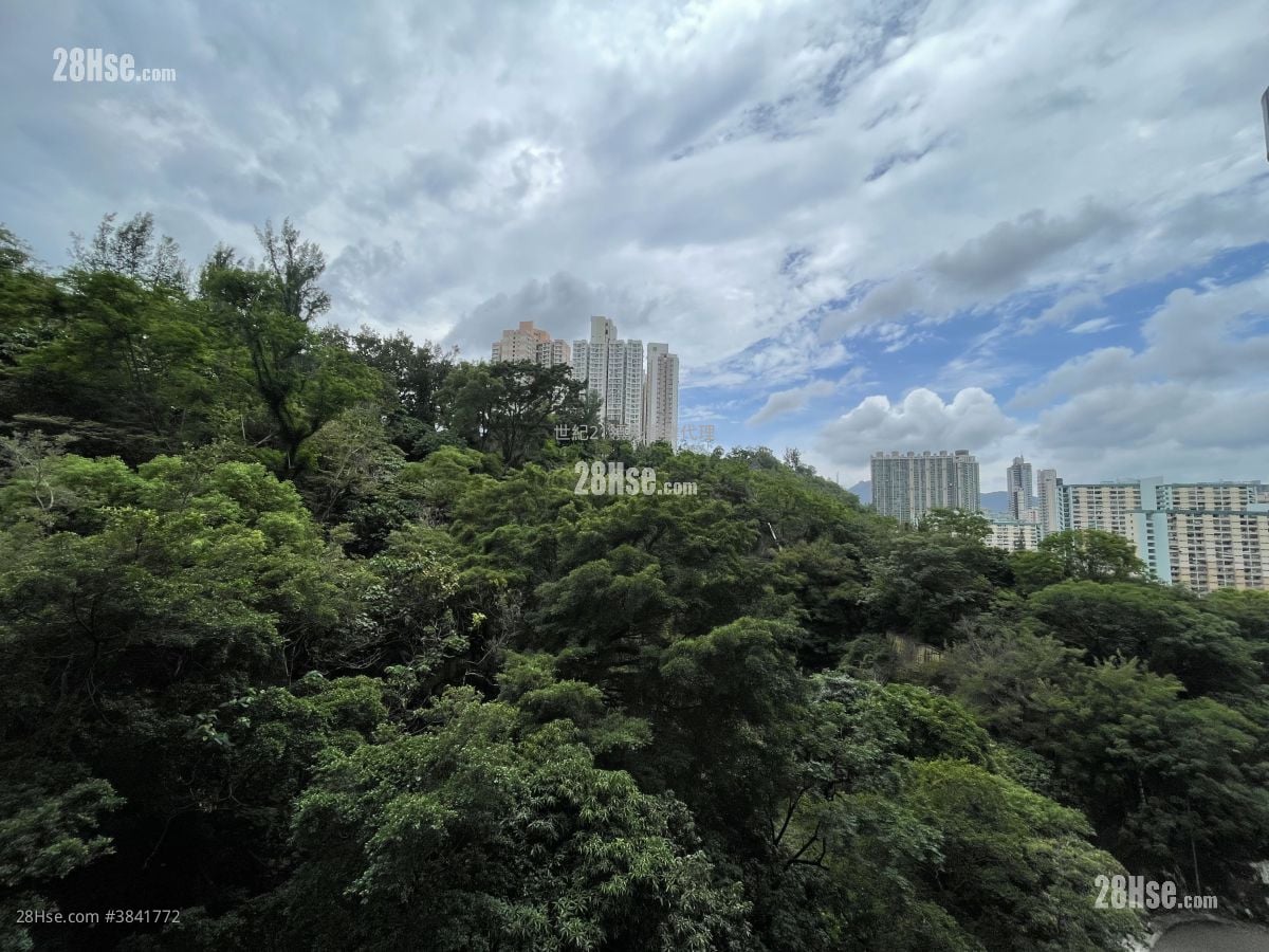 Homantin Hillside Sell 1 Bedroom , 1 Bathroom 369 ft²