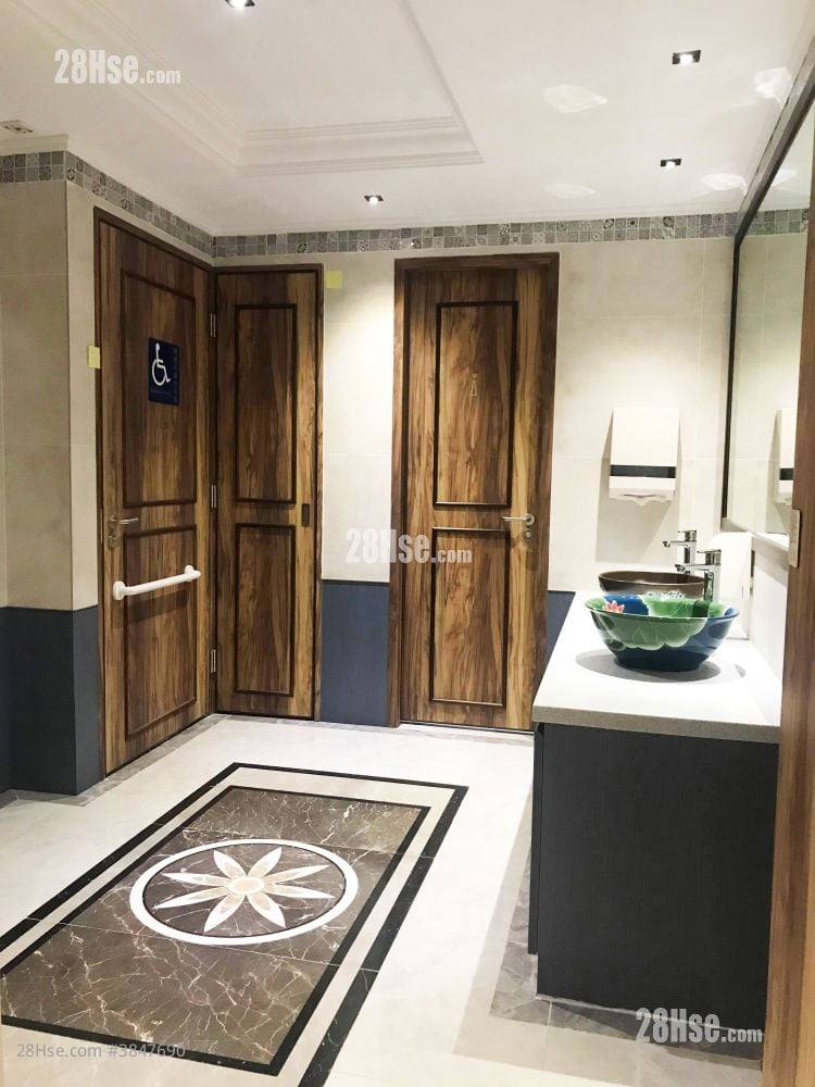King's Studio bathroom