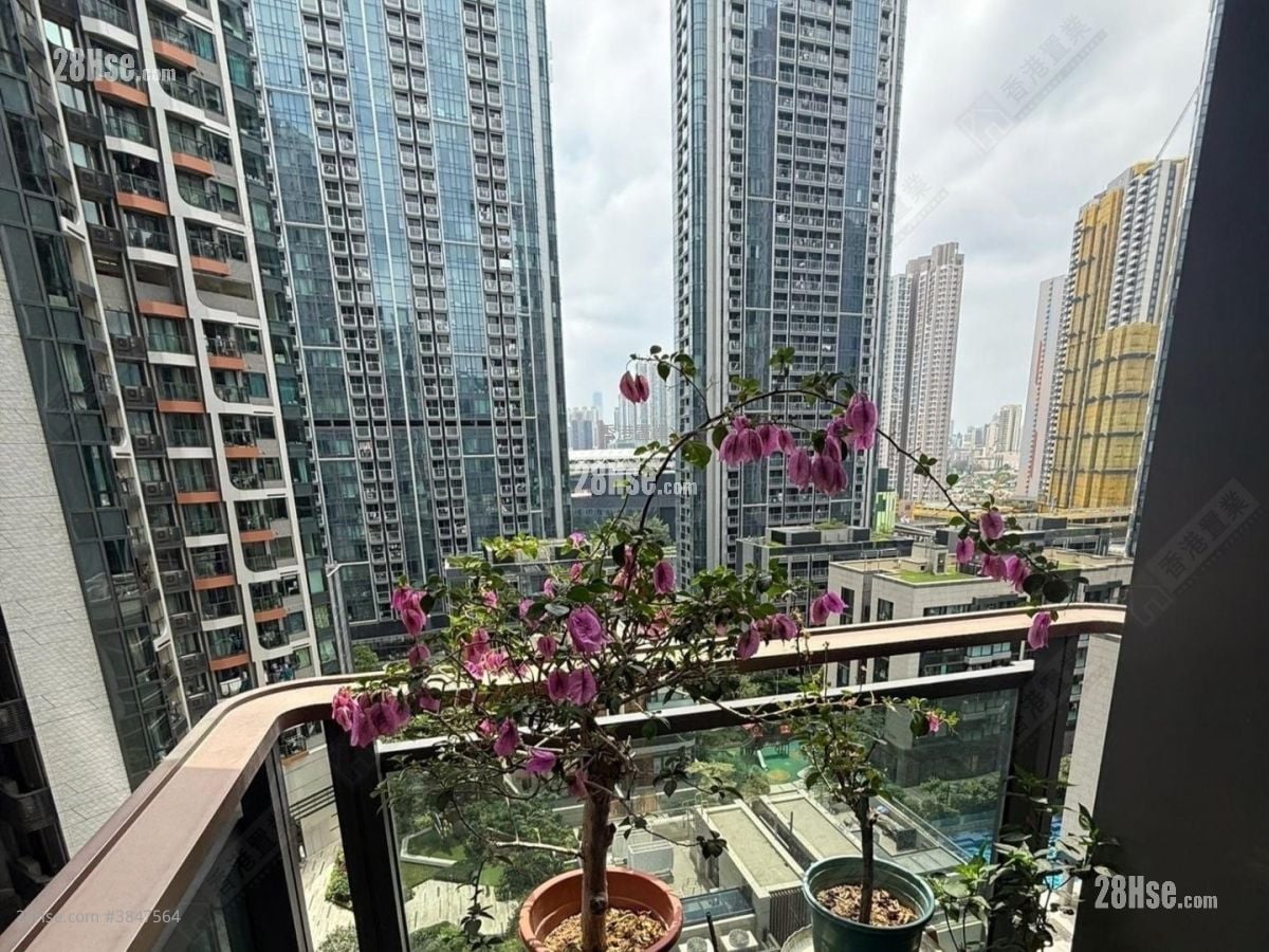 Upper River Bank Rental 2 Bedrooms , 1 Bathroom 558 ft²