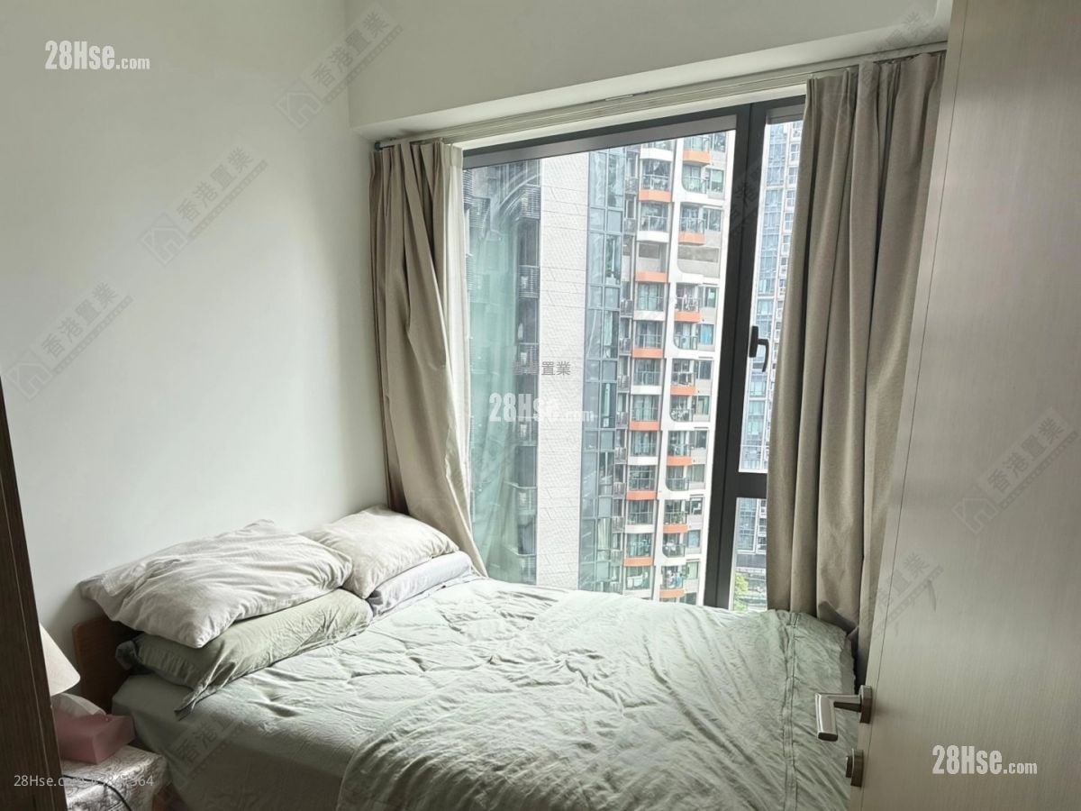 Upper River Bank Rental 2 Bedrooms , 1 Bathroom 558 ft²