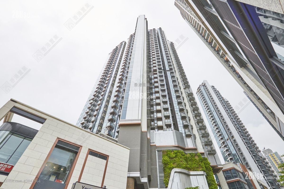 Upper River Bank Rental 2 Bedrooms , 1 Bathroom 558 ft²