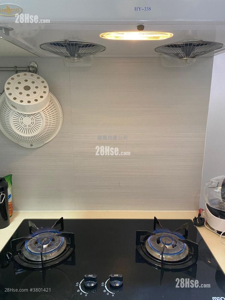 Fu Tor Loy Sun Chuen Sell 2 Bedrooms , 1 Bathroom 268 ft²