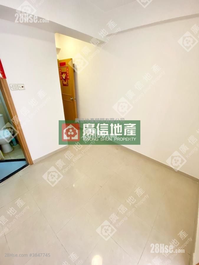 長發大廈 租盤 1 房 , 1 浴室 210 平方呎