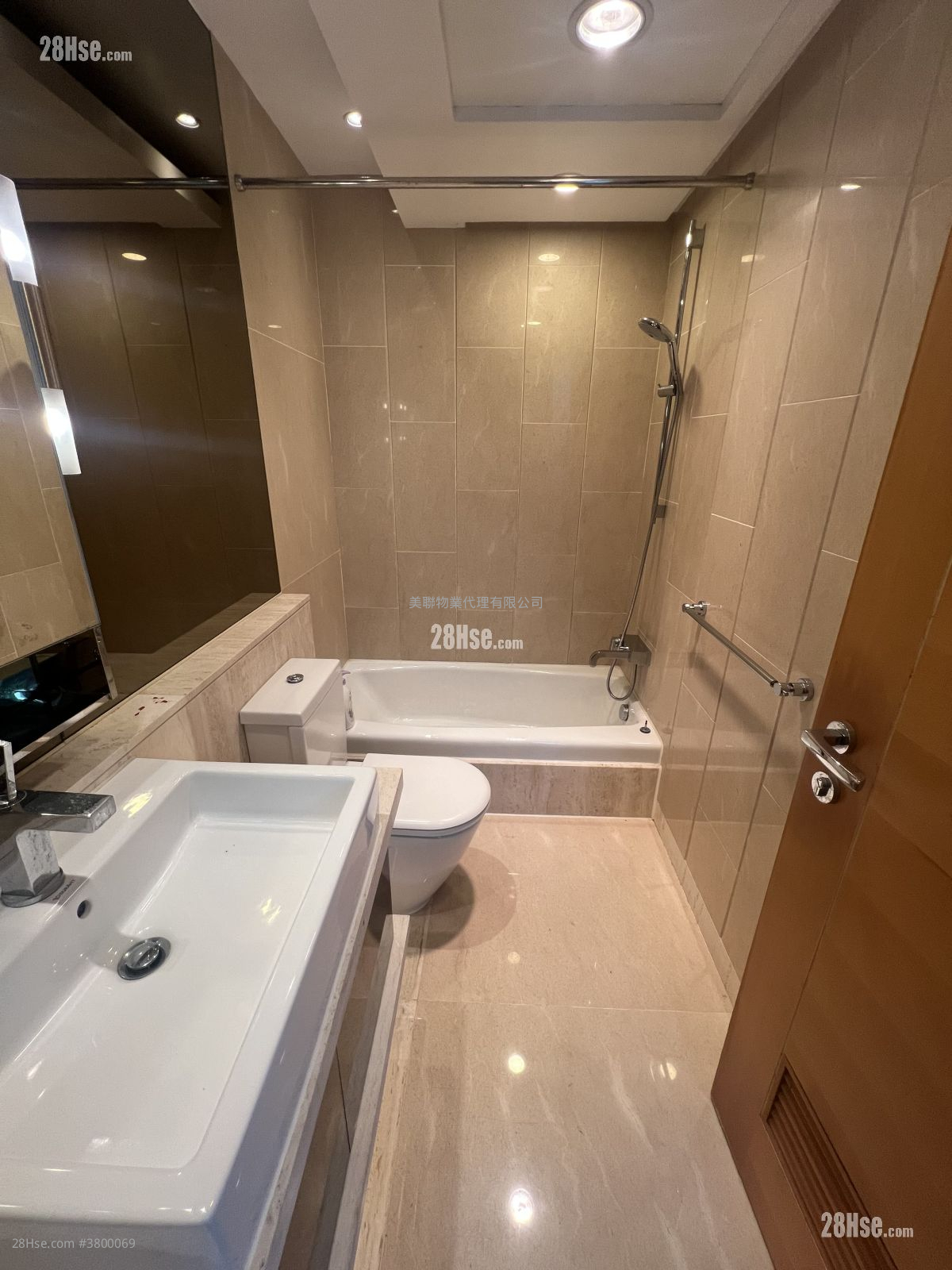 The Vineyard Sell 4 Bedrooms , 4 Bathrooms 2,150 ft²