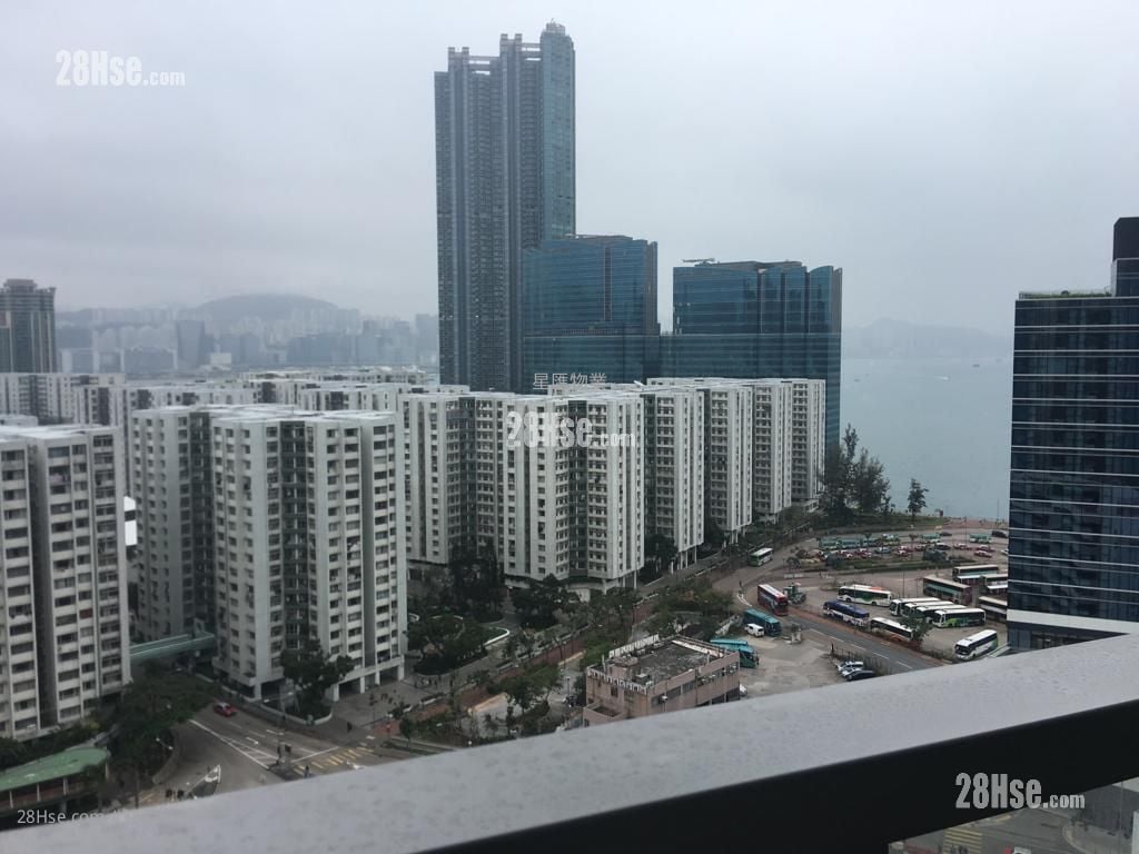 Stars By The Harbour Sell 3 Bedrooms , 2 Bathrooms 731 ft²