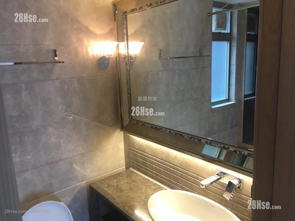 Stars By The Harbour Sell 3 Bedrooms , 2 Bathrooms 731 ft²