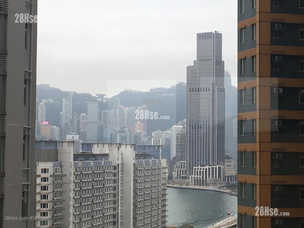 Stars By The Harbour Sell 3 Bedrooms , 2 Bathrooms 731 ft²
